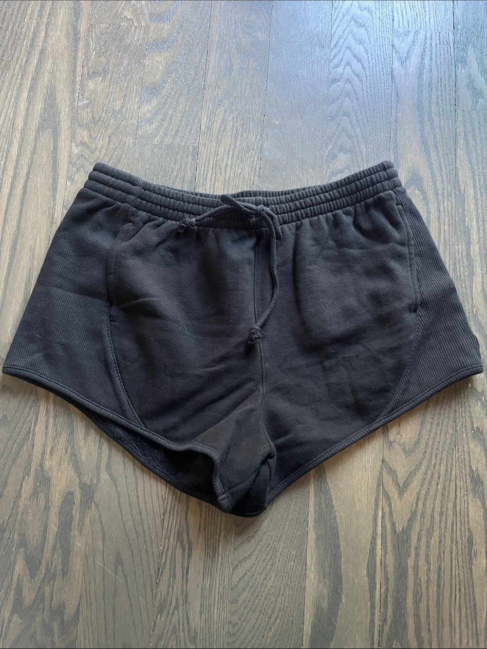 Victoria’s Secret Pink Short (M-NWT)